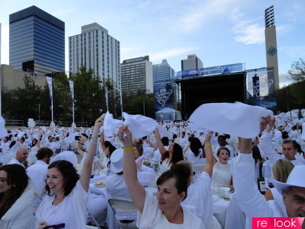 Diner en Blanc