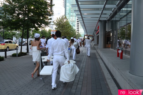 Diner en Blanc